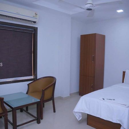 Redbell Suites Malapuram Malappuram Exterior foto